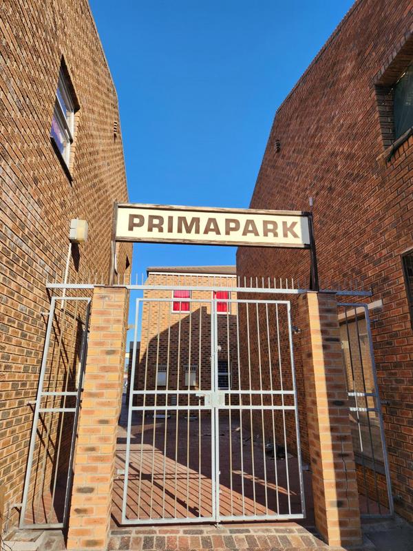 To Let commercial Property for Rent in Parow Western Cape